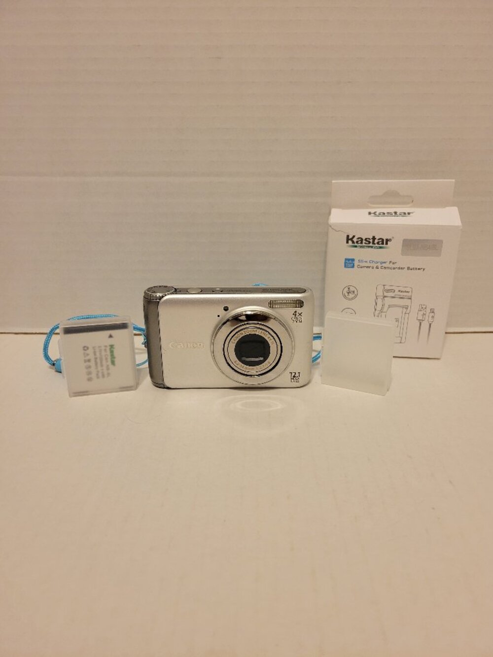 Canon Powershot A3100 IS Digital Camera with accessories